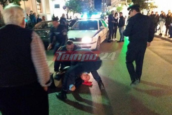 Χαμός στην Πάτρα: Κυκλοφορούσε στον δρόμο με μαχαίρι και αυτοτραυματιζόταν (βίντεο)